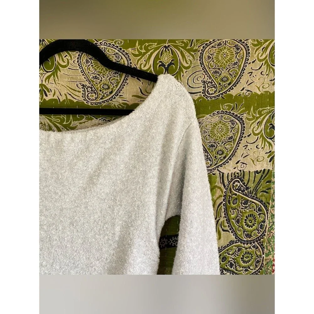 NWT Abercrombie & Fitch Soft Gray Off-the-Shoulder Boucle Knit Maxi Dress Small